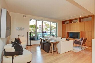 2929 1st Ave-Unit -510 in Seattle, WA - Building Photo - Building Photo