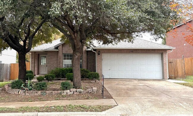 property at 1702 Matagorda Dr