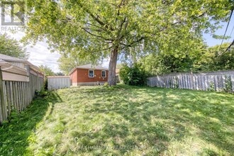 69 Barrymore Rd in Toronto, ON - Building Photo - Building Photo
