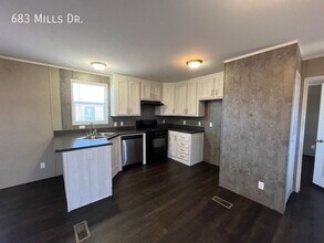 683 W Mills Dr in Towanda, KS - Building Photo - Building Photo