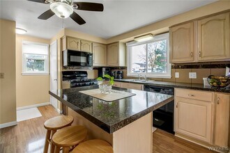 4911 N Bailey Ave in Buffalo, NY - Building Photo - Building Photo