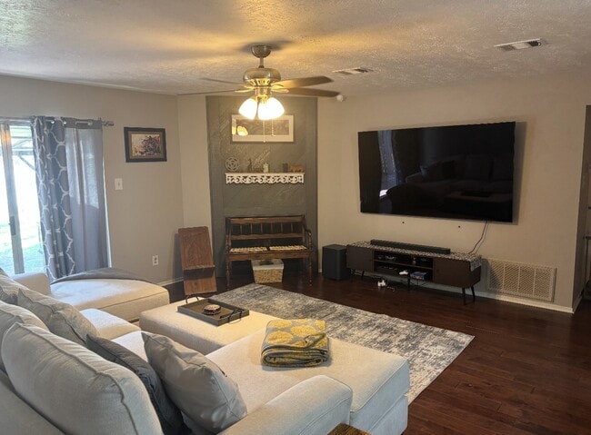 95 Marabou Pl in The Woodlands, TX - Building Photo - Building Photo