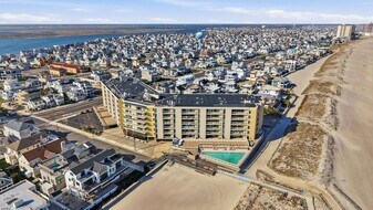 2700 Atlantic Ave in Longport, NJ - Building Photo