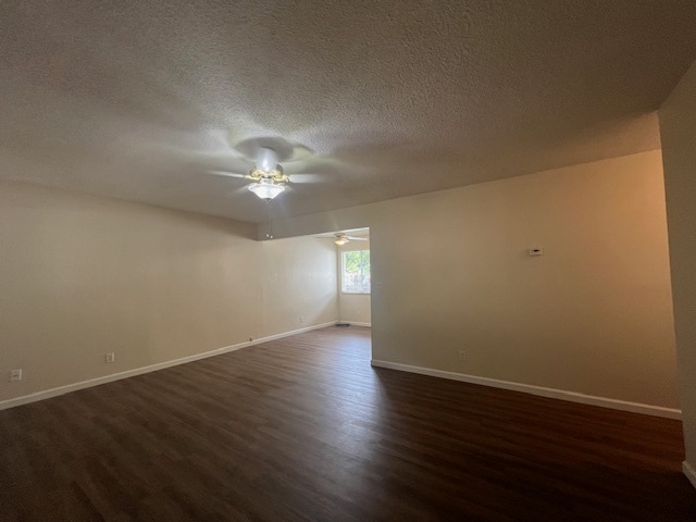 39 Santos Way in Chico, CA - Building Photo - Building Photo