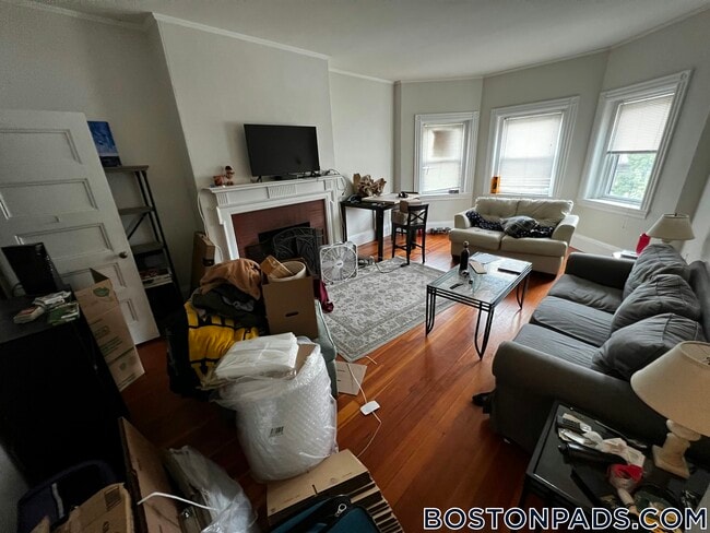 917 Beacon St