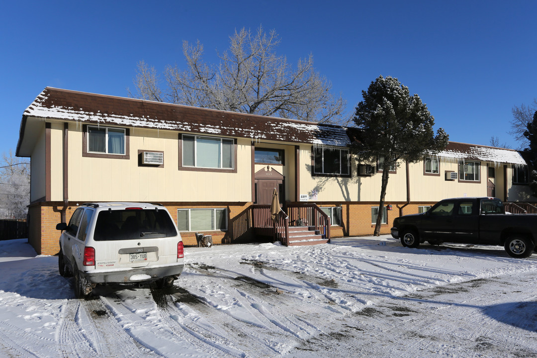 Wheat Ridge Park Apartments in Wheat Ridge, CO - Building Photo