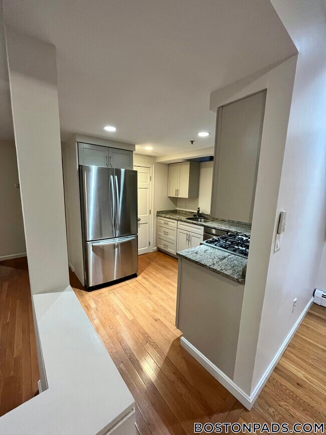 property at 15 Edgerly Rd