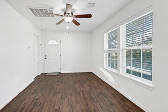 311 Clifton St in Houston, TX - Building Photo - Building Photo