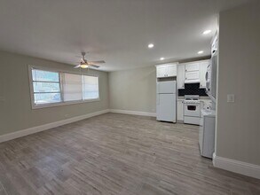 248 Wenonah Pl in West Palm Beach, FL - Building Photo - Building Photo