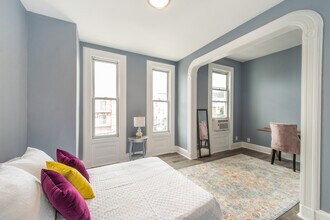 205 Hutton St in Jersey City, NJ - Building Photo - Building Photo