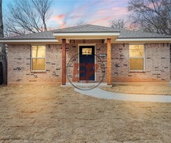 1123 Brook Ave in Waco, TX - Building Photo