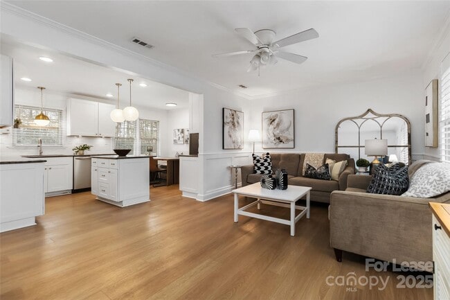 property at 405 Hillcrest Dr