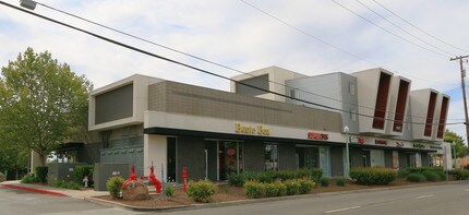F65 Lofts in Sacramento, CA - Foto de edificio - Building Photo