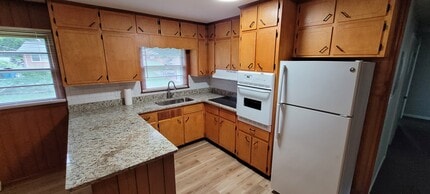 2111 Carpenter St in Greensboro, NC - Building Photo - Building Photo