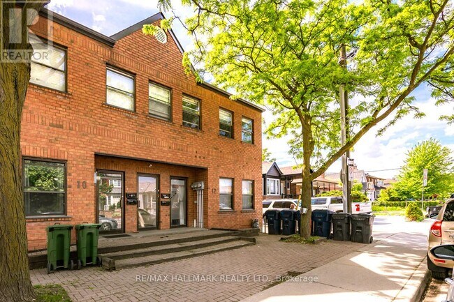 property at 10 Snider Ave