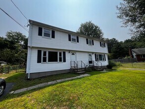 131-133 Rethal St in Southington, CT - Building Photo - Building Photo