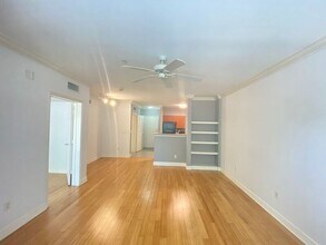 300 E South St in Orlando, FL - Building Photo - Building Photo