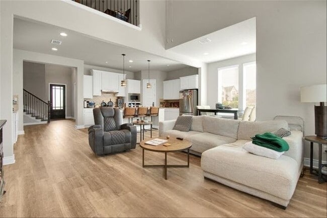 property at 421 Chinkapin Trail