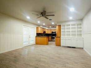 5213 16th St in Lubbock, TX - Building Photo - Building Photo
