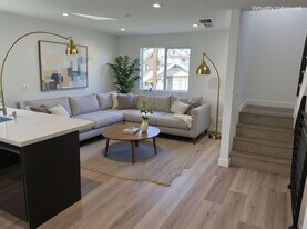 1529 Winona Blvd in Los Angeles, CA - Building Photo