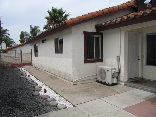 4772 Yuma Ave in Oceanside, CA - Foto de edificio - Building Photo