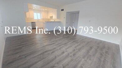 511 E Franklin Ave in El Segundo, CA - Building Photo - Building Photo