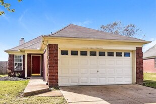 5397 Kayla Dr in Southaven, MS - Building Photo