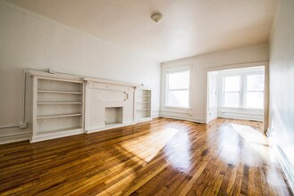 7236 S Yates Blvd in Chicago, IL - Foto de edificio - Building Photo