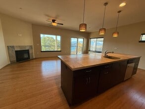 104 Ingram Place in White Salmon, WA - Building Photo - Building Photo