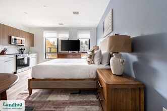 39 Railroad Ave in Haverhill, MA - Building Photo - Building Photo