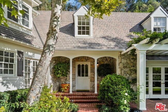 property at 10521 Rocca Pl