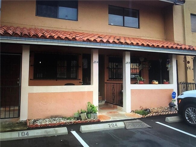 property at 2740 W 61st St