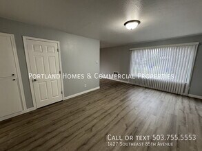 1427 SE 85th Ave in Portland, OR - Building Photo - Building Photo