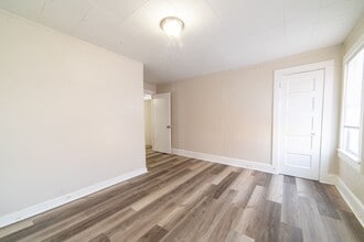 817 E Pear St in Vineland, NJ - Building Photo - Building Photo