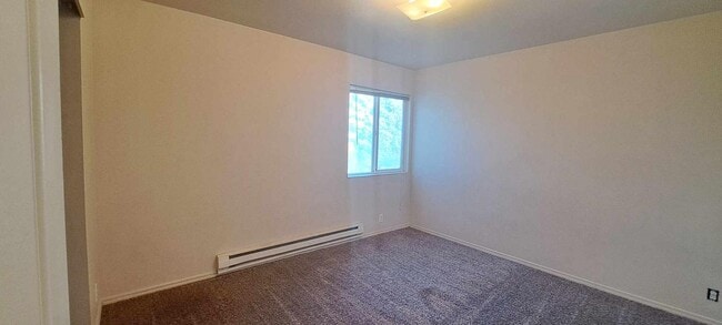 950 Sparks St N in Twin Falls, ID - Building Photo - Building Photo