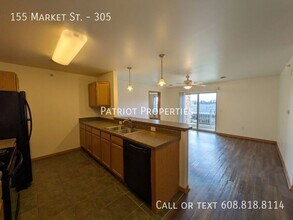 155 Market St in Sun Prairie, WI - Building Photo - Building Photo