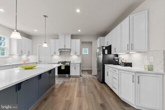 12105 Empire Ln in Fort Washington, MD - Building Photo - Building Photo