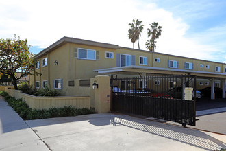 Madison Street Apartments in Carlsbad, CA - Building Photo - Building Photo