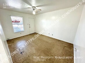 520 Prado St in San Antonio, TX - Building Photo - Building Photo