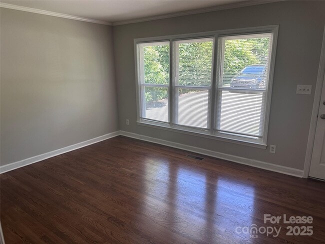 911 Bannister Pl in Charlotte, NC - Building Photo - Building Photo