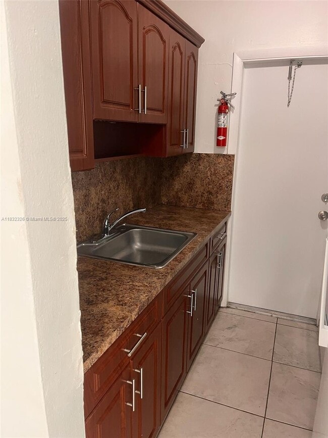 95 NW 47th Ave in Miami, FL - Building Photo - Building Photo
