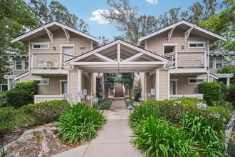 Peach Street in San Luis Obispo, CA - Foto de edificio - Building Photo