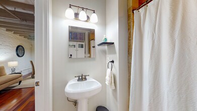 15 Union St, Unit 4 in Boston, MA - Building Photo - Building Photo