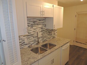 1113 Strickland Bridge Rd in Fayetteville, NC - Building Photo - Building Photo