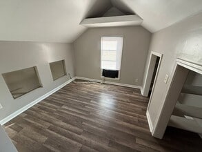 405 Broadway Ave in Arcadia, IN - Building Photo - Building Photo