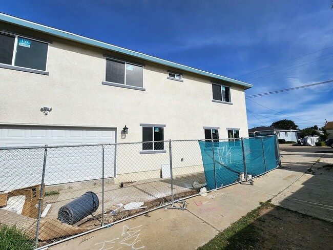 6262 Osler St in San Diego, CA - Building Photo - Building Photo