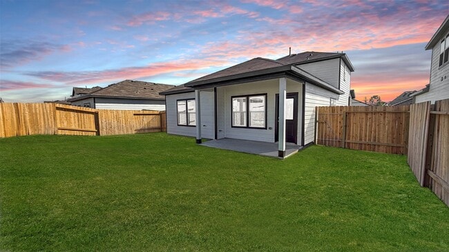 11982 Wisteria Mdws Dr in Willis, TX - Building Photo - Building Photo