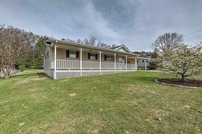 307 Cypress St in Greeneville, TN - Building Photo - Building Photo