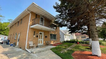 3952 S 43rd St in Milwaukee, WI - Building Photo