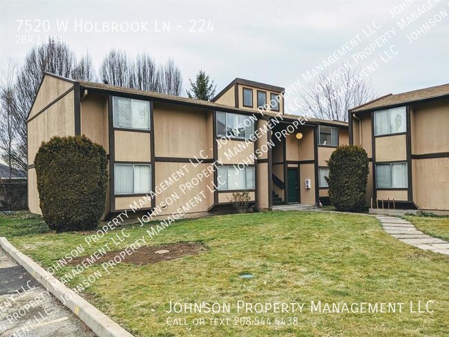 property at 7520 W Holbrook Ln